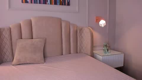 Aria  online show from February 9, 3:32 am