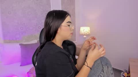 A R I A D N A online show from February 17, 9:58 pm