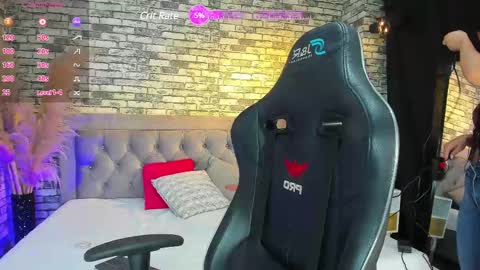 -  -. .- Ariadna -. .-  - online show from March 7, 11:40 am