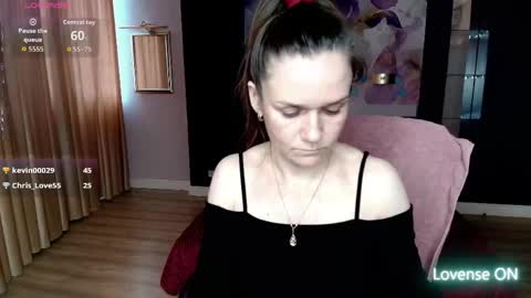 AriaGray online show from April 11, 8:51 am