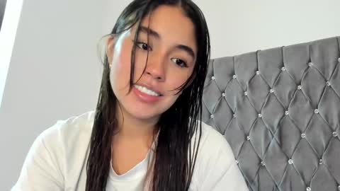 Aria Montgomery online show from January 27, 5:47 am