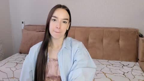 ariana_grandi online show from February 12, 12:12 pm