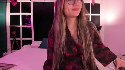 Ari online show from February 3, 3:20 am