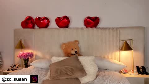 Susan online show from February 24, 9:24 pm