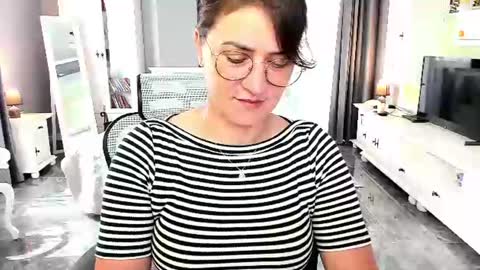 Ana online show from July 20, 11:34 am