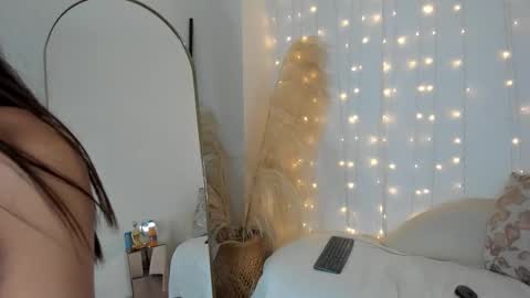 arianna cox online show from October 4, 8:13 pm