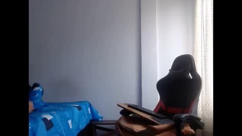 ariannaloovel online show from February 6, 6:02 pm