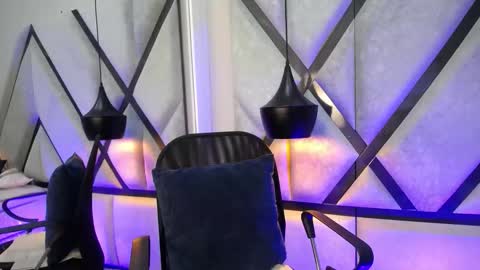 ariawillss online show from October 22, 12:54 pm