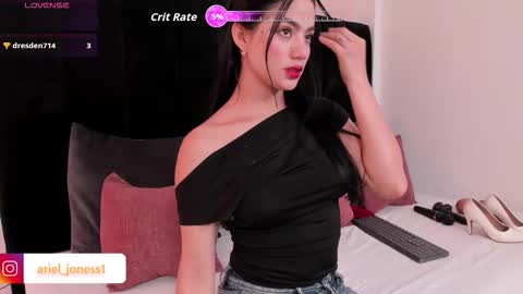 Ariel online show from November 6, 5:52 pm