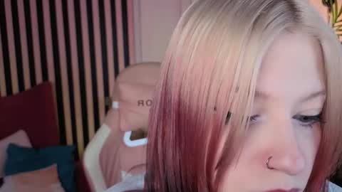 Ariel online show from October 15, 2:41 pm