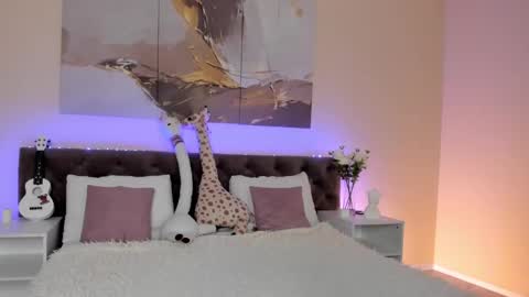 Ariella GTM3  Tue Wed Thu Fri Sat  0400 am-1030pm online show from December 24, 1:06 am