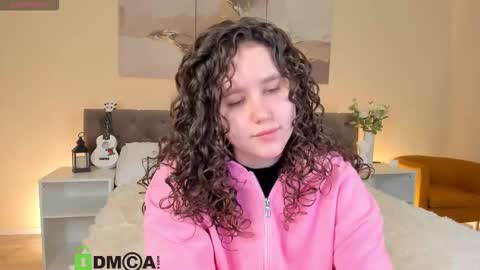 Ariella GTM3  Tue Wed Thu Fri Sat  0400 am-1030pm online show from October 5, 1:32 am