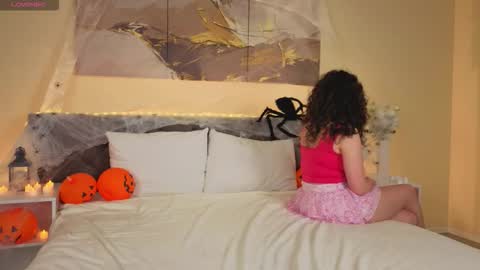 Ariella GTM3  Tue Wed Thu Fri Sat  0400 am-1030pm online show from November 3, 1:09 am