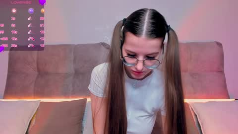 Ariella online show from February 6, 5:14 am