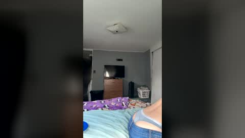 arielwilson00 online show from June 23, 6:39 pm