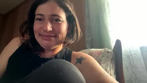 ariel  colin when hes here online show from October 20, 8:45 pm