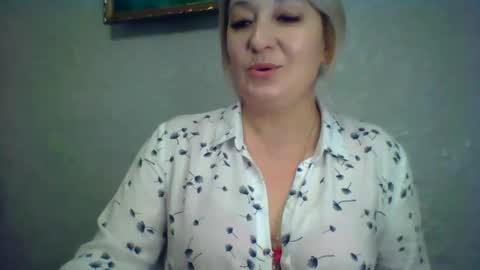 ArielXLoveresss online show from November 7, 9:59 am