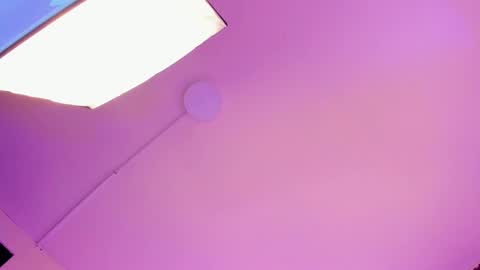  Arianna  online show from February 6, 6:55 pm