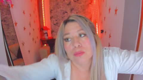 arisha_katy1 online show from January 18, 12:24 am