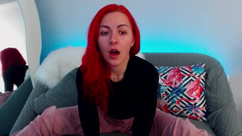 arri_ella online show from October 17, 1:20 am