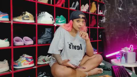 Arri online show from February 26, 7:57 pm