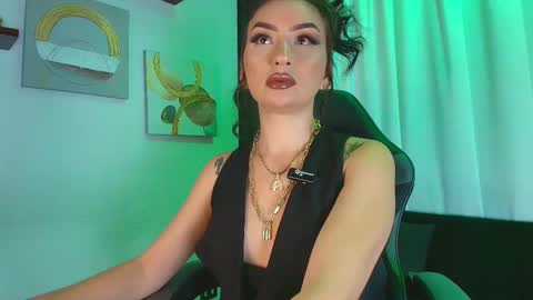    online show from October 17, 8:23 pm