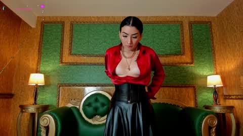    online show from January 25, 12:30 pm