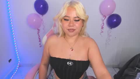 Val online show from September 25, 1:48 am