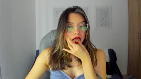 Zahaara online show from December 27, 9:43 pm