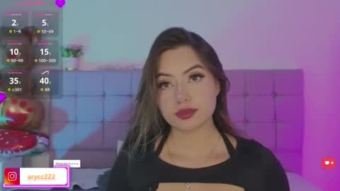 arycooper_ online show from April 15, 11:55 am