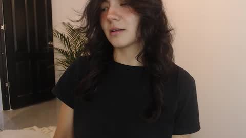 Saray online show from March 6, 1:23 am