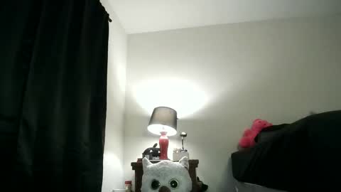 ascianwitch online show from March 2, 7:15 am