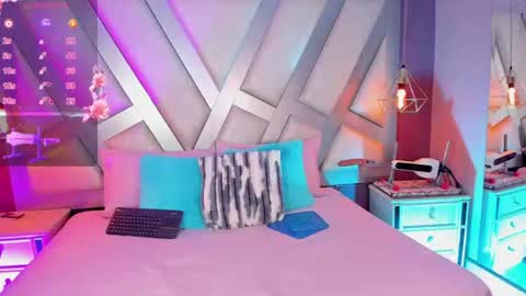 Ashley  online show from August 3, 1:28 pm
