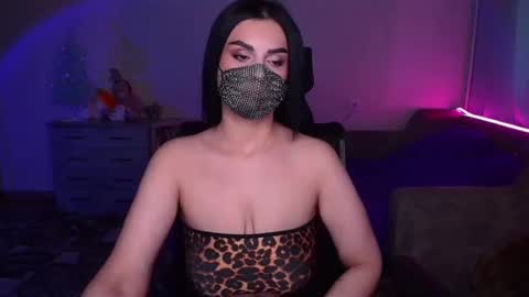   Yasmina   online show from January 19, 2:47 am