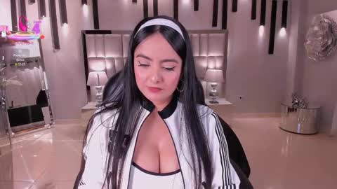 Ashley Jhonson  online show from October 26, 11:38 am