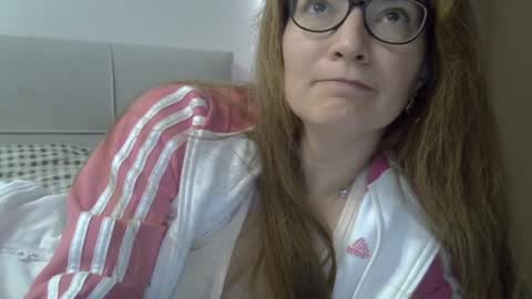 Ashley online show from November 15, 8:37 am