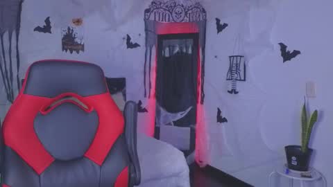 ASHLEY online show from October 16, 4:31 pm