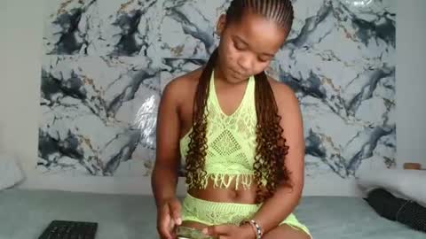 ashleyt255 online show from July 20, 6:19 pm