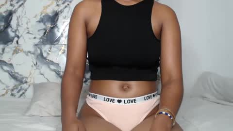 ashleyt255 online show from June 14, 8:15 am