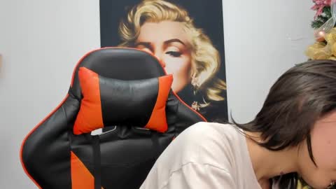    online show from December 24, 1:06 am