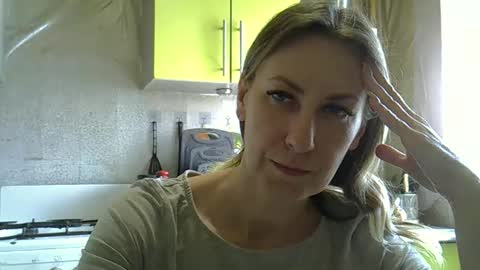 AshleyXHoney online show from May 6, 6:50 am