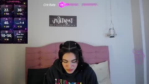 kylie online show from February 17, 3:36 am