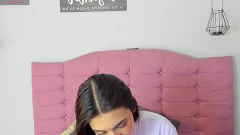 kylie online show from October 21, 1:42 am