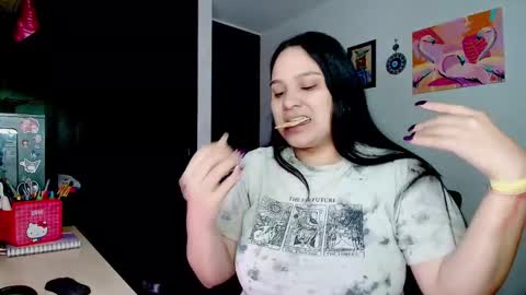 ashliecooperr online show from January 9, 2:27 am