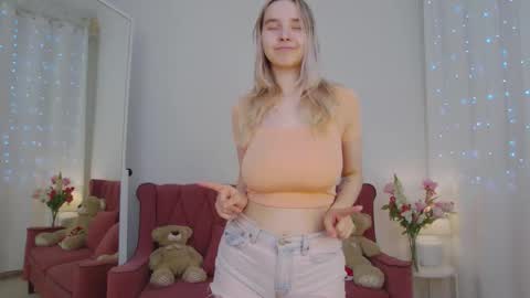 ashly_cherry online show from February 9, 12:40 pm
