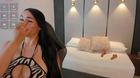 A S H L Y online show from December 19, 12:52 pm