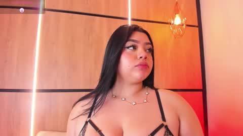 ashlyn online show from October 18, 9:38 pm