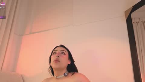 Ash  online show from February 21, 6:36 am