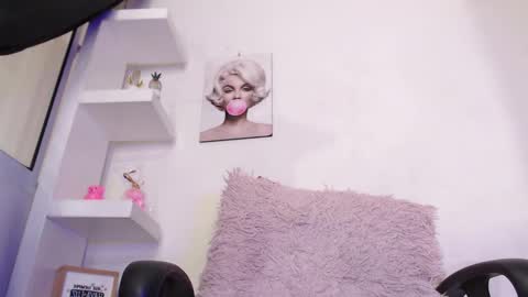  Ashly online show from March 8, 8:13 pm