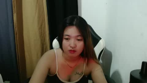 bb girl online show from April 21, 3:30 pm